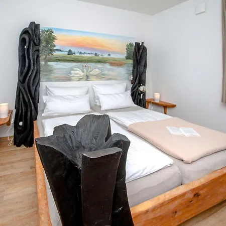 Fliess * Neuendorf (Dahme-Spreewald)